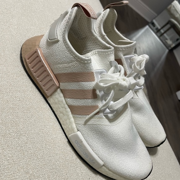 White Adidas Boost NMD - Picture 6 of 6